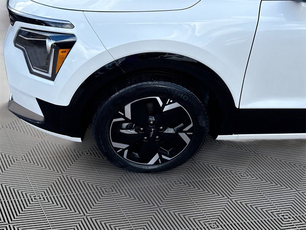 Used 2025 Kia Niro Wind w/ Wind Preserve Package image 35