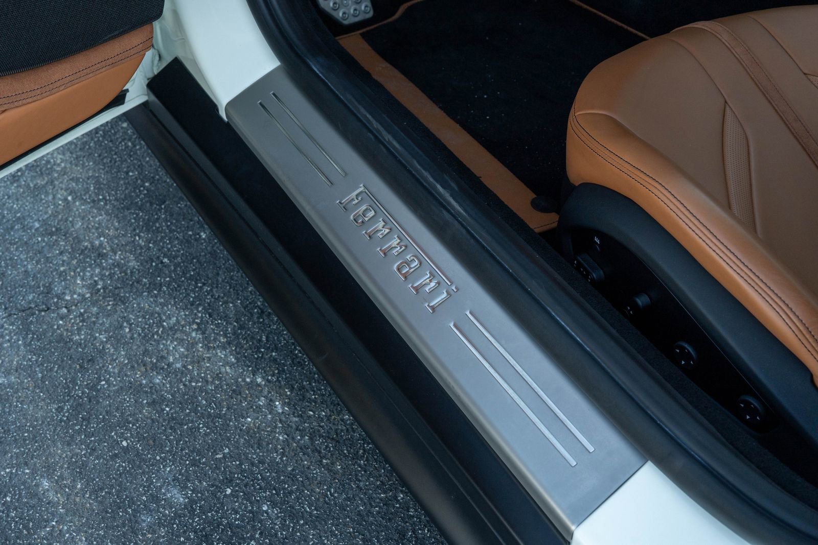 Certified 2019 Ferrari 812 Superfast image 27