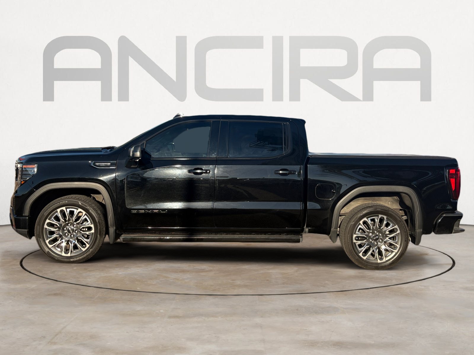 Used 2024 GMC Sierra 1500 Denali Ultimate AWD/4WD image 7