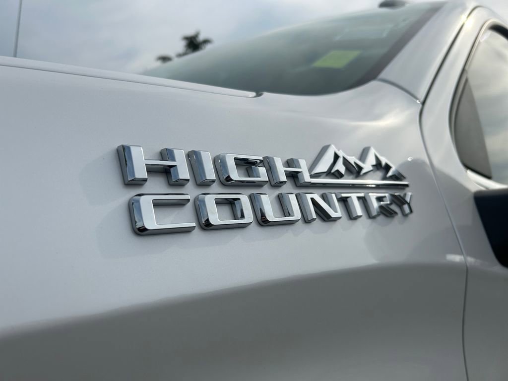 Used 2024 Chevrolet Silverado 1500 High Country w/ Technology Package image 31