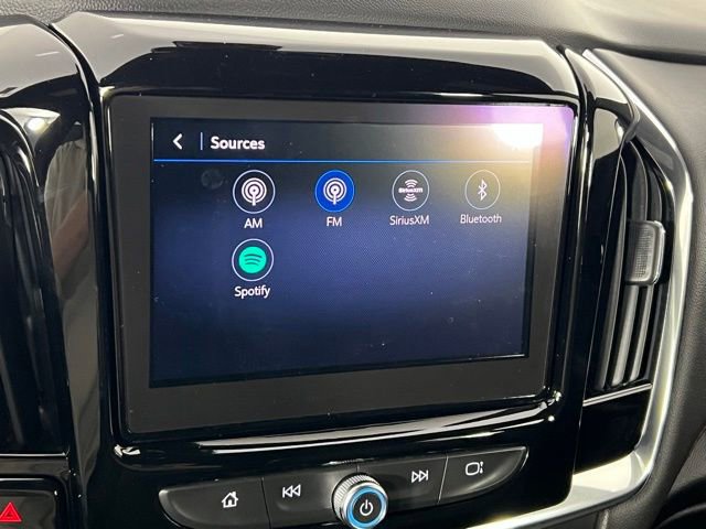 Used 2023 Chevrolet Traverse RS image 36