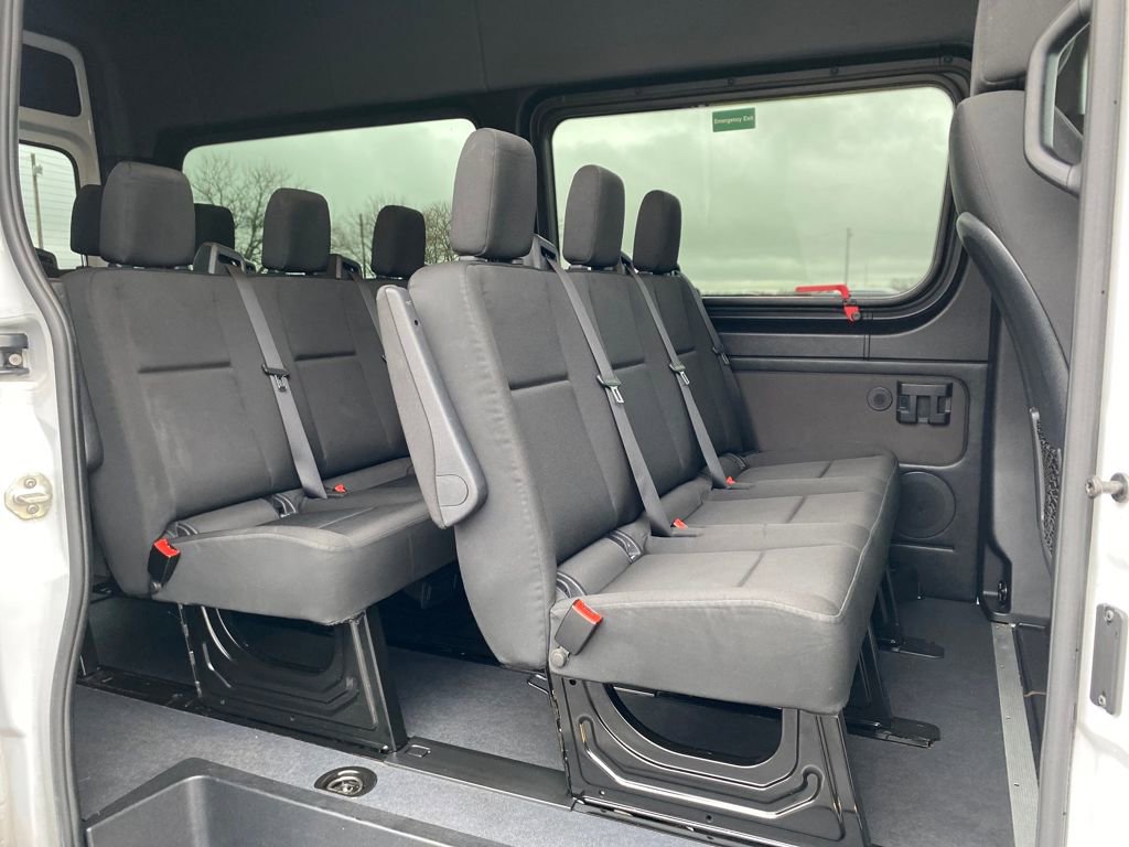 Used 2024 Mercedes-Benz Sprinter 2500 image 15