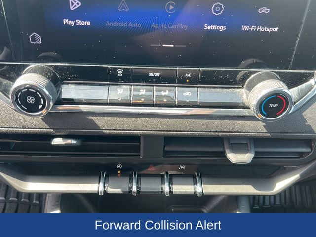 Used 2023 Chevrolet Colorado W/T image 14