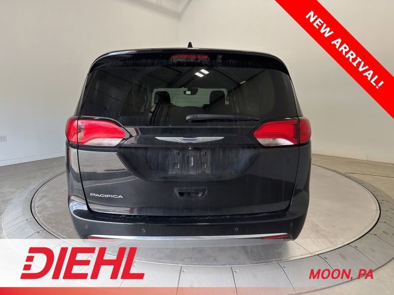 Used 2019 Chrysler Pacifica Touring-L w/ Advanced Safetytec Group image 6