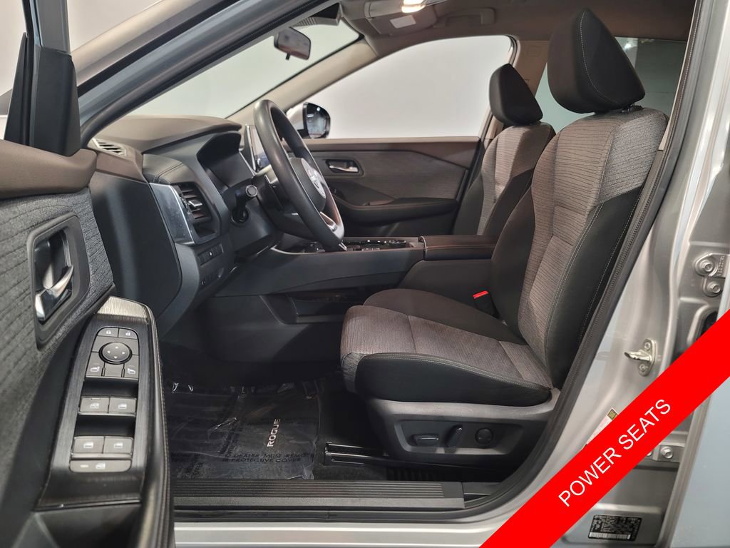 Certified 2023 Nissan Rogue SV image 18