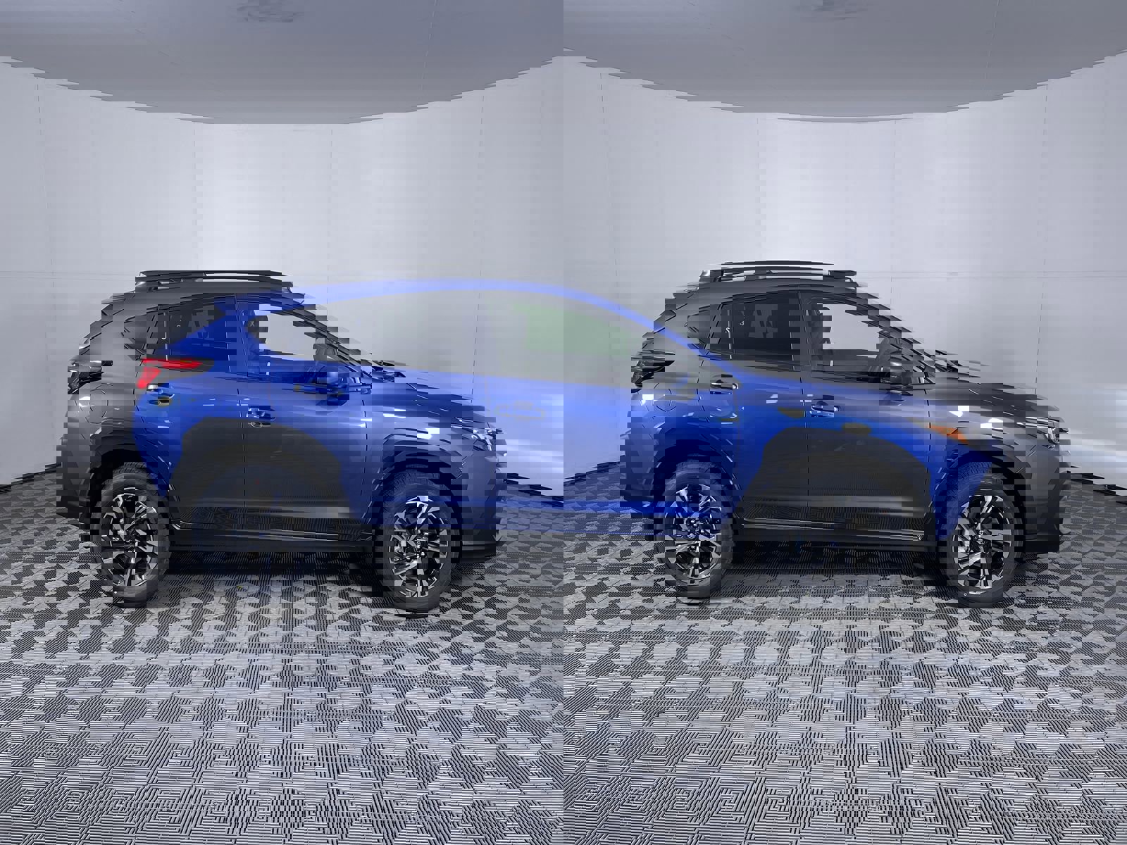 Used 2025 Subaru Crosstrek 2.5i Premium w/ Crosstrek Mirror Package image 10