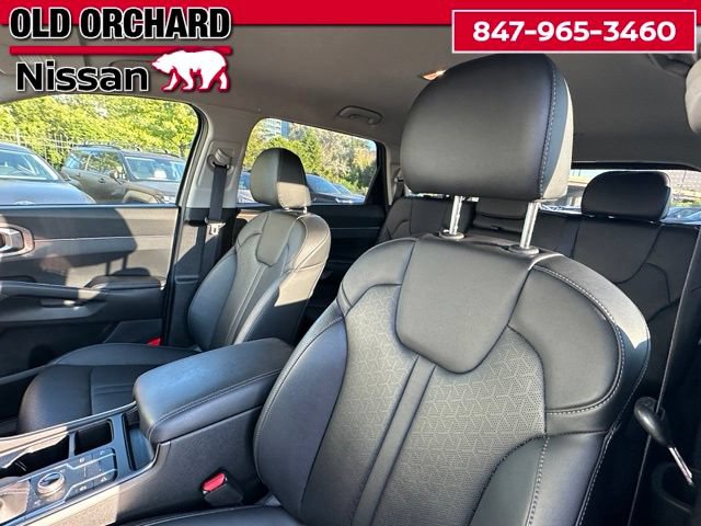 Used 2023 Kia Sorento S AWD/4WD image 11
