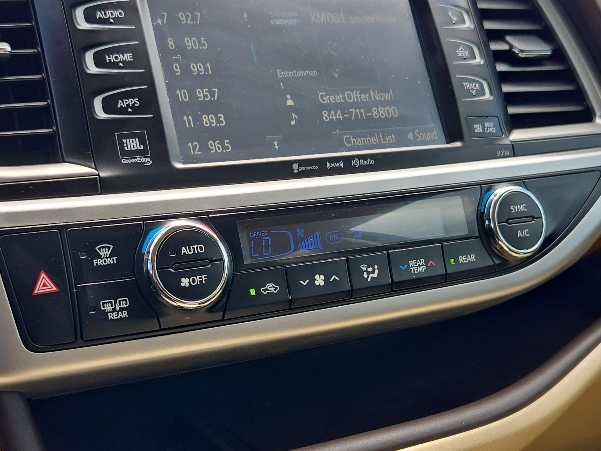 Used 2017 Toyota Highlander Limited FWD image 23