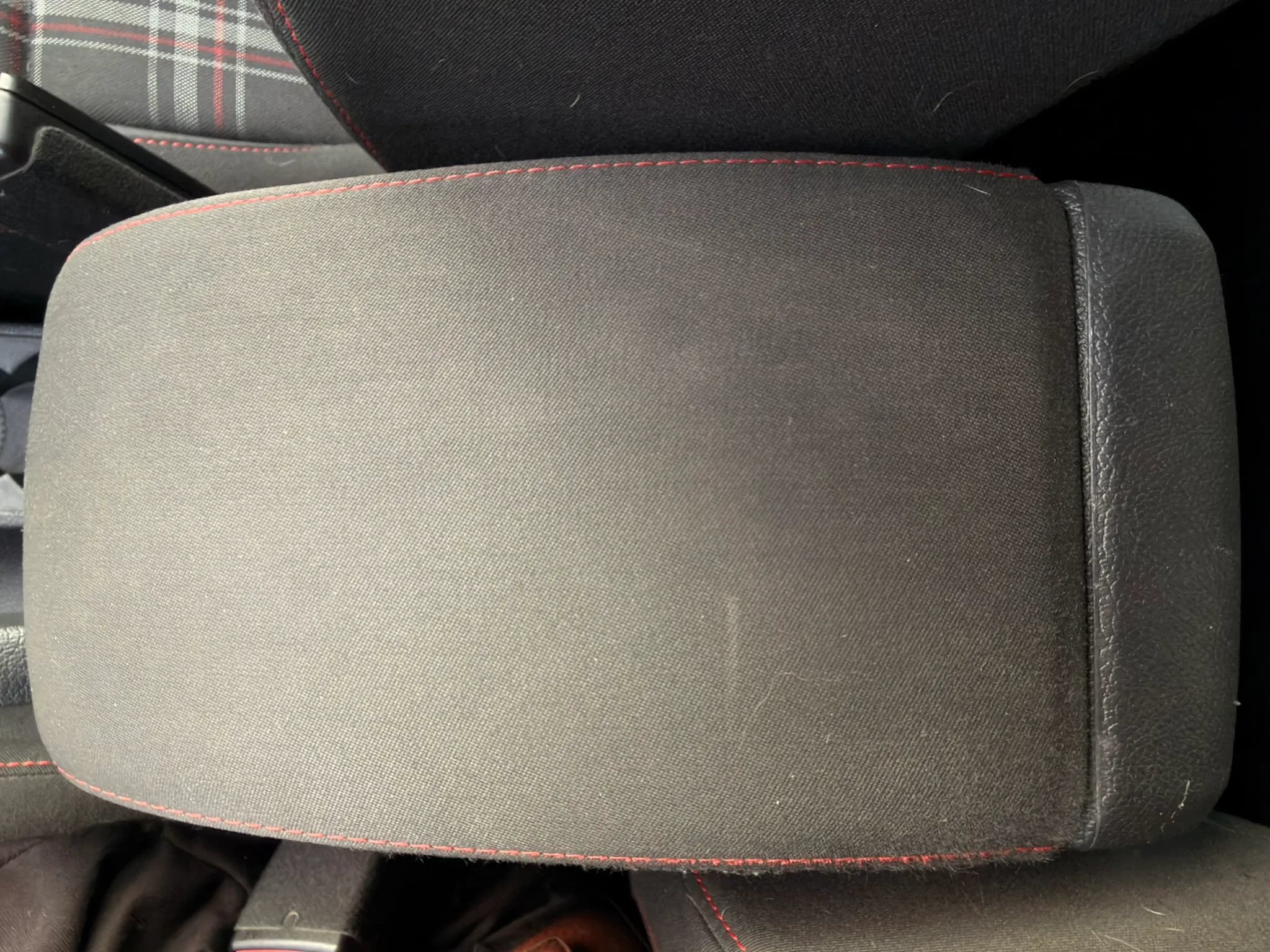 Used 2012 Volkswagen GTI 2-Door FWD image 46