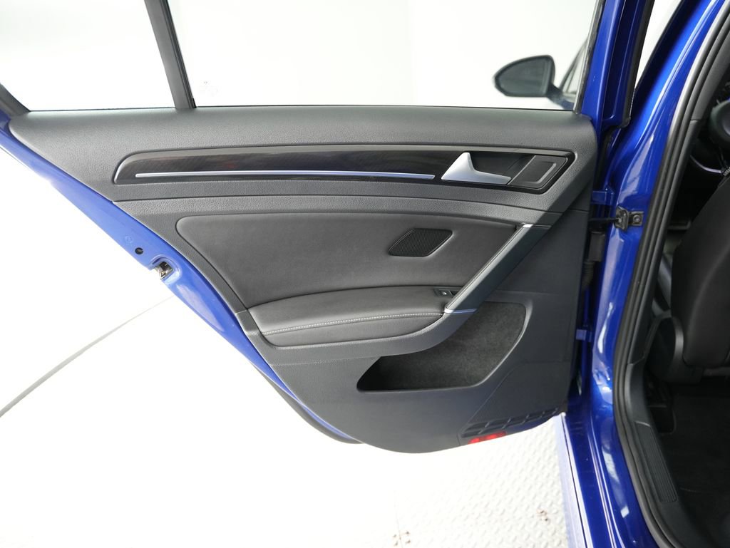 Used 2015 Volkswagen Golf R 4-Door AWD/4WD image 31
