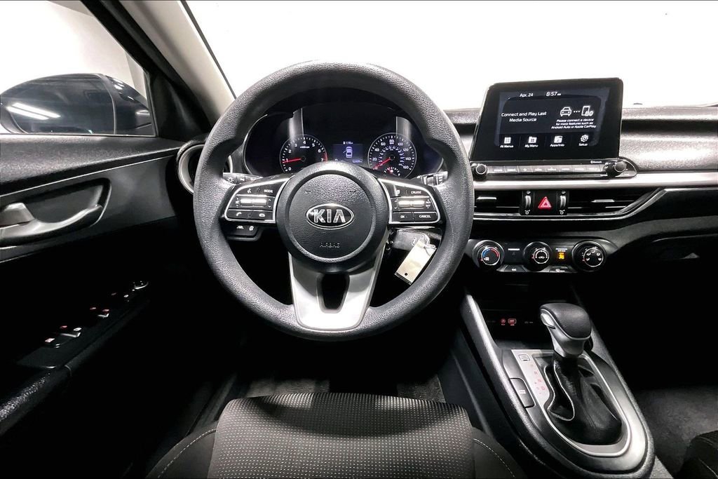 Used 2021 Kia Forte LXS FWD image 7