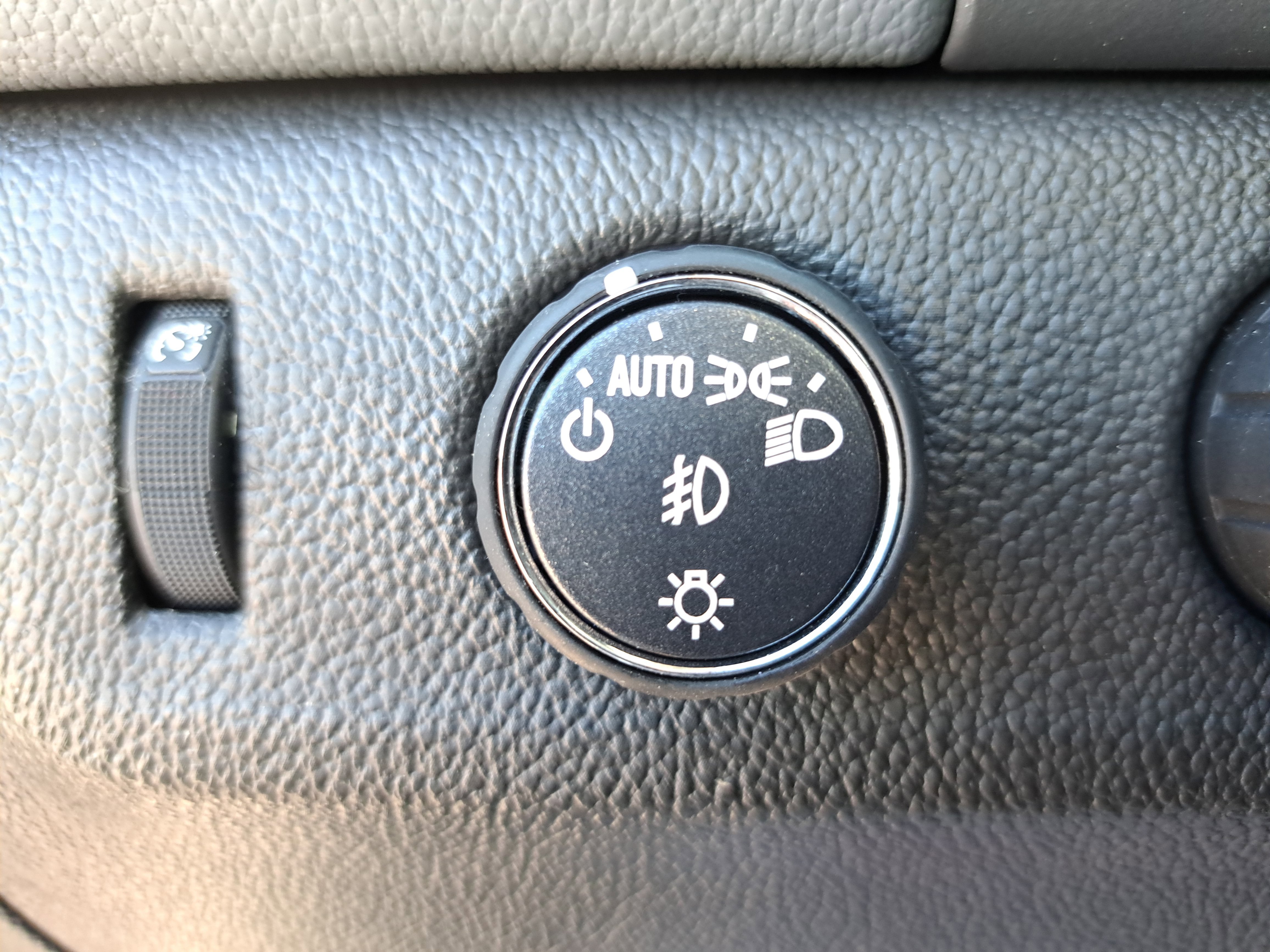 Used 2019 Chevrolet Colorado Z71 image 25