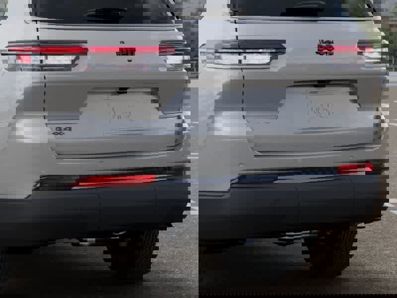 New 2026 Jeep Grand Cherokee L 4WD image 13