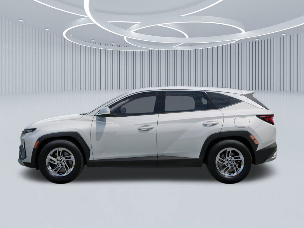 New 2026 Hyundai Tucson SE image 3