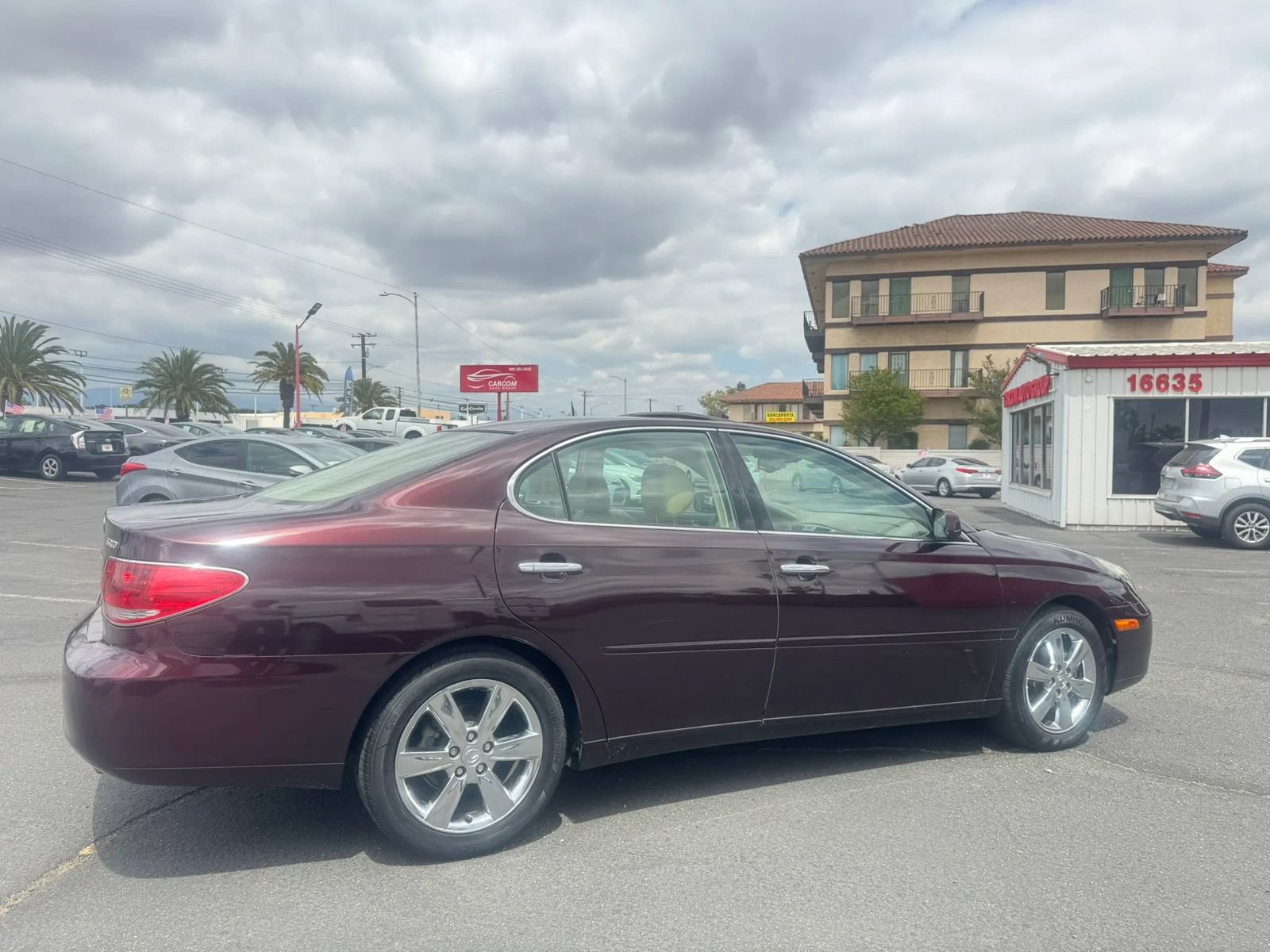 Used 2005 Lexus ES 330 FWD image 10