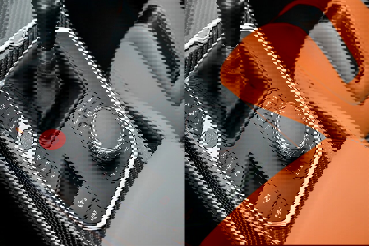 Used 2021 BMW M3 w/ M Carbon Exterior Package image 39