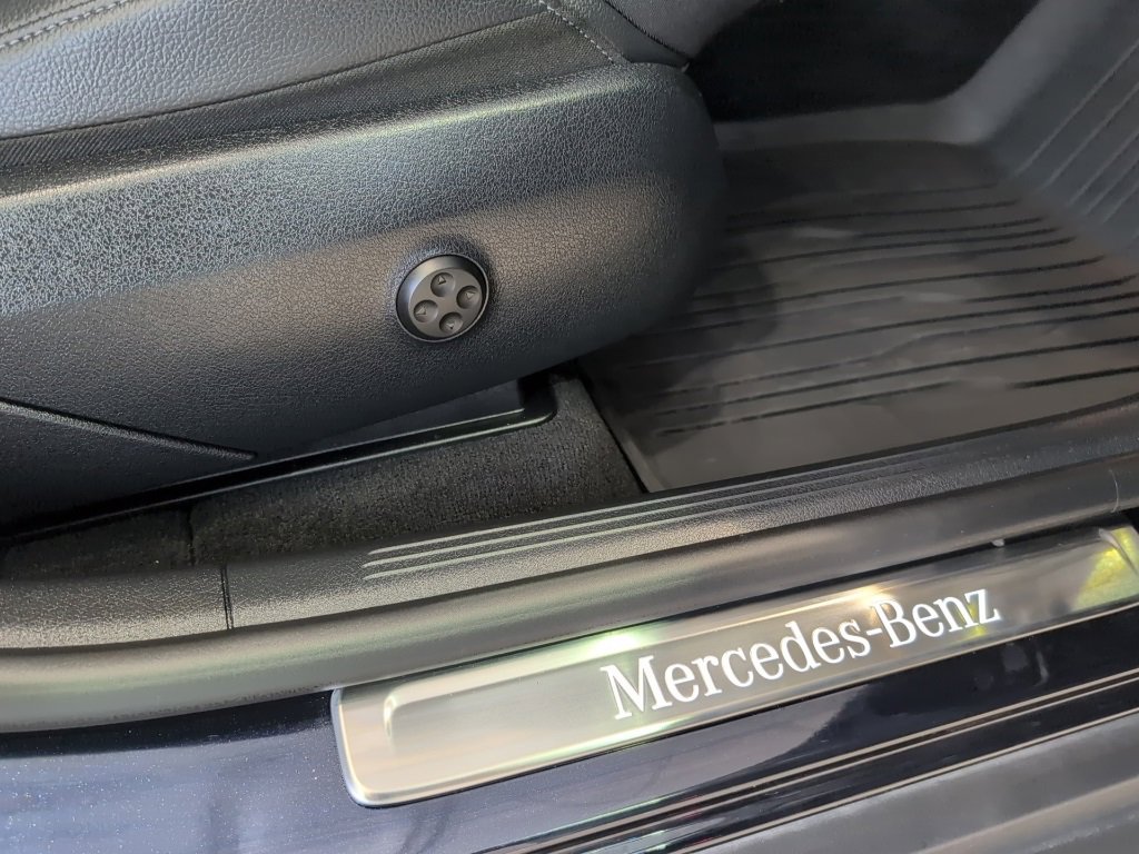 Used 2023 Mercedes-Benz GLC 300 4MATIC image 56