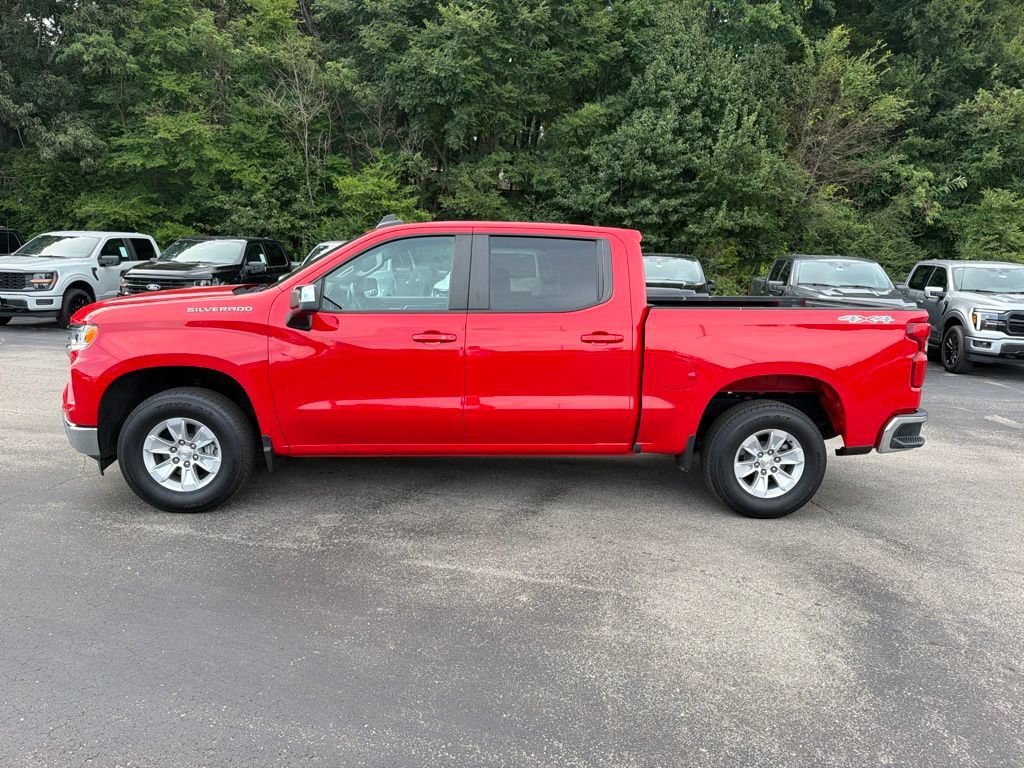 Used 2025 Chevrolet Silverado 1500 LT AWD/4WD image 6