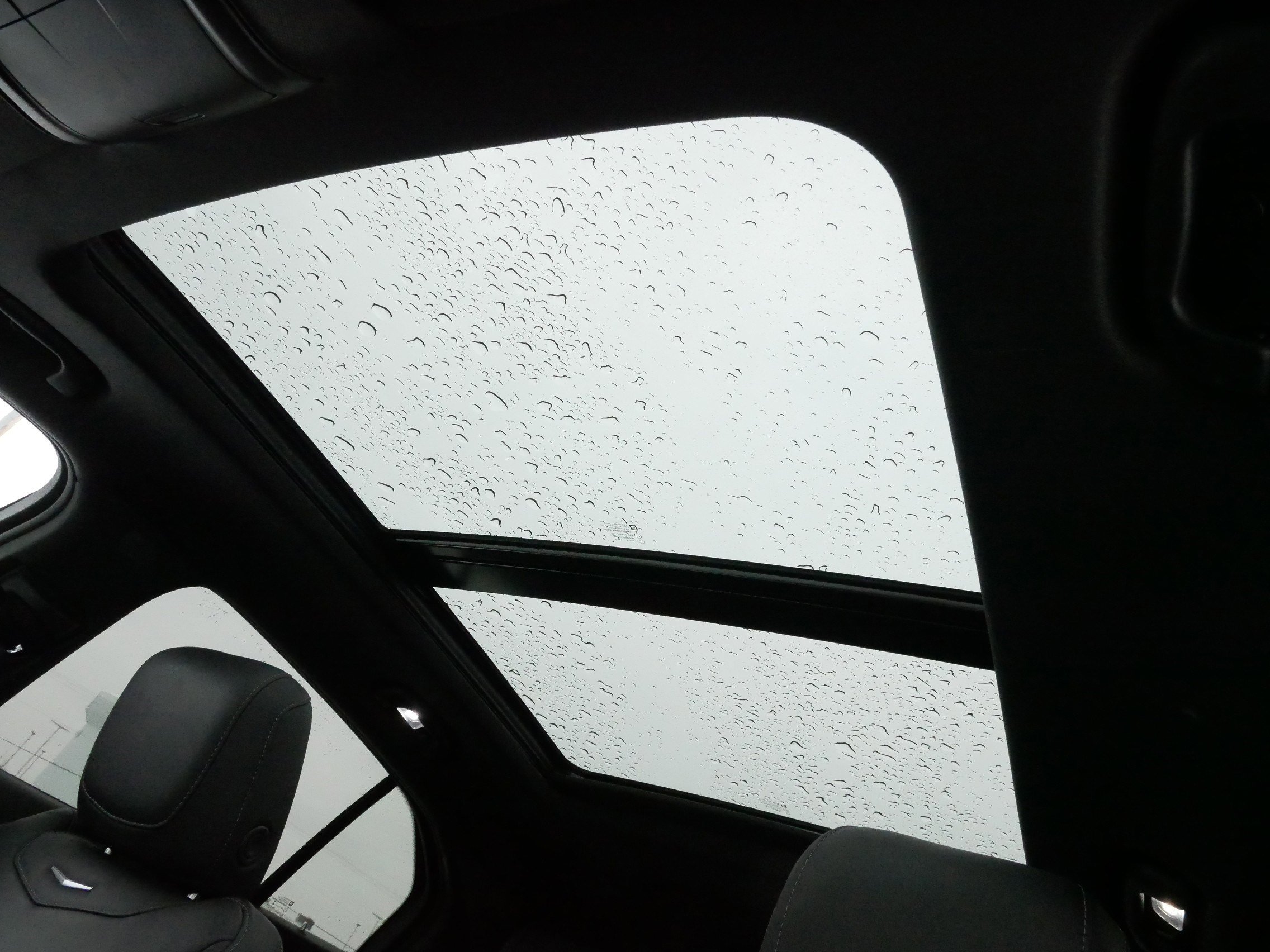 Certified 2022 Cadillac XT4 Premium Luxury w/ Technology Package image 35