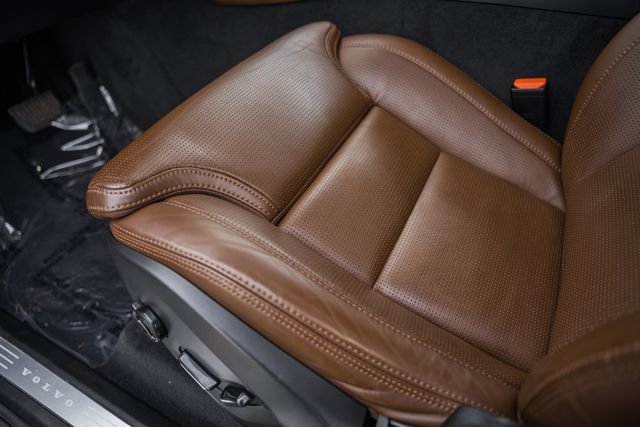 Used 2023 Volvo XC90 B6 Ultimate w/ Lounge Package image 33