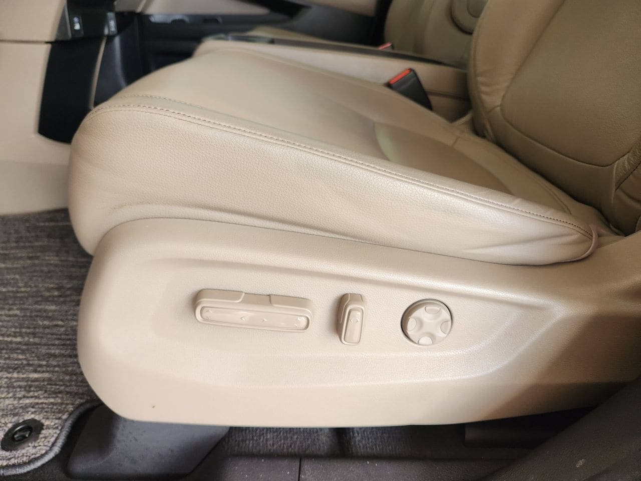 Certified 2024 Honda Odyssey EX-L image 23
