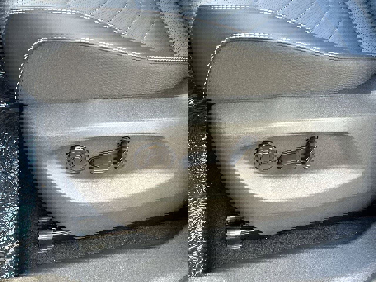 New 2026 Volkswagen Tiguan SE image 16