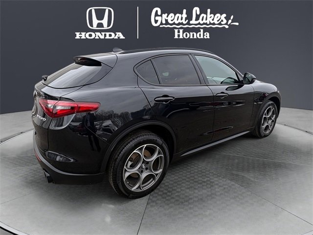 Used 2022 Alfa Romeo Stelvio Sprint image 6