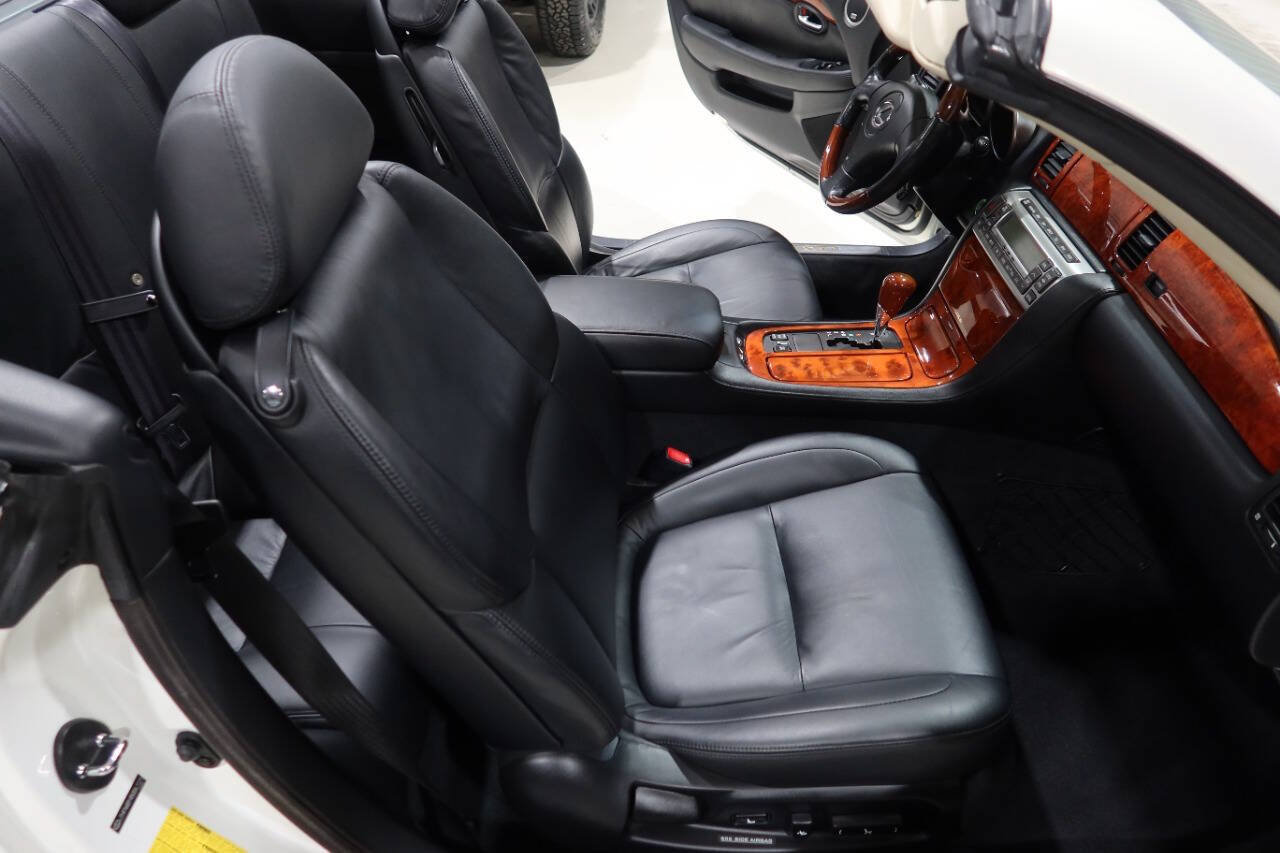 Used 2005 Lexus SC 430 Convertible RWD image 14