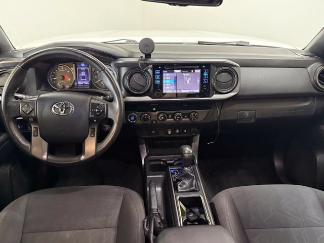Used 2019 Toyota Tacoma TRD Off-Road AWD/4WD image 26
