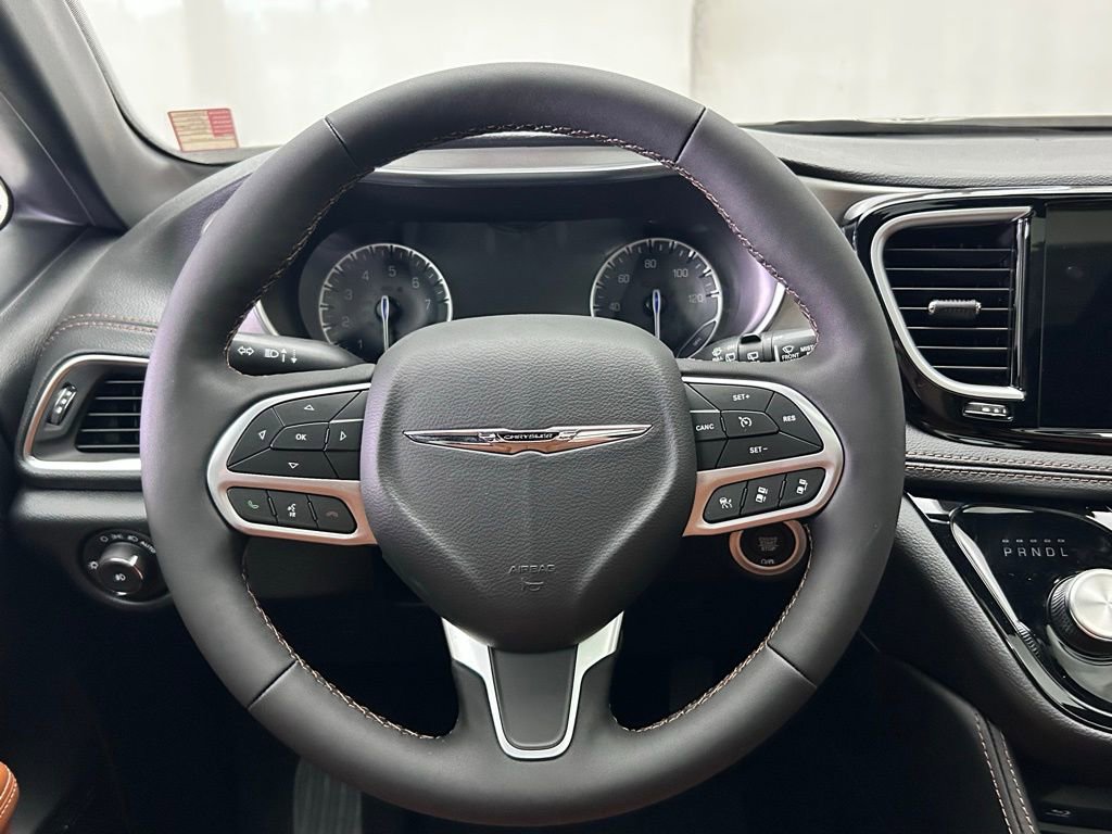 New 2026 Chrysler Pacifica Pinnacle image 30