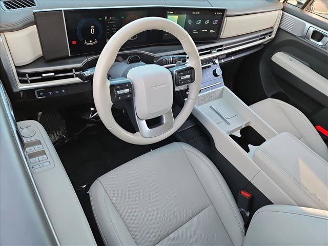 Used 2026 Hyundai Santa Fe SEL FWD image 10