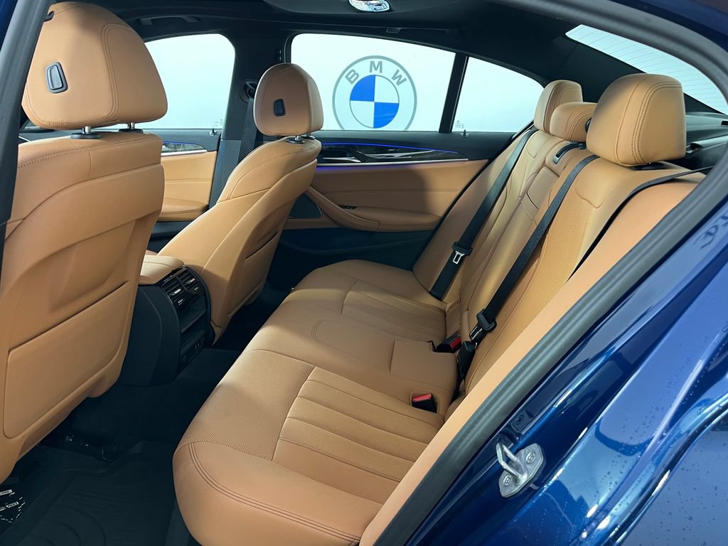 Certified 2023 BMW 540i xDrive w/ M Sport Package AWD/4WD image 5