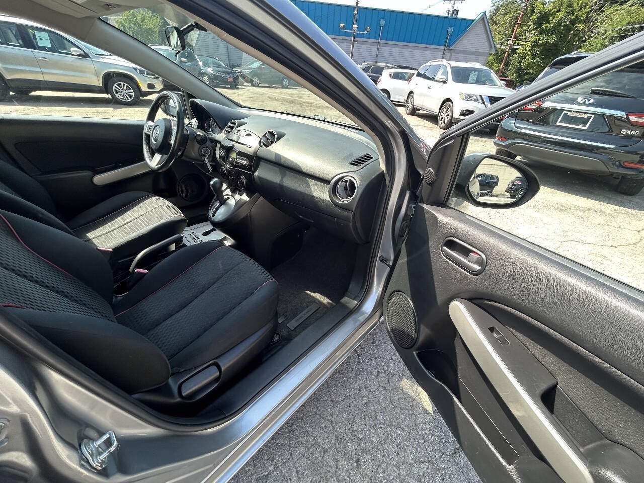 Used 2013 MAZDA MAZDA2 Touring FWD image 9