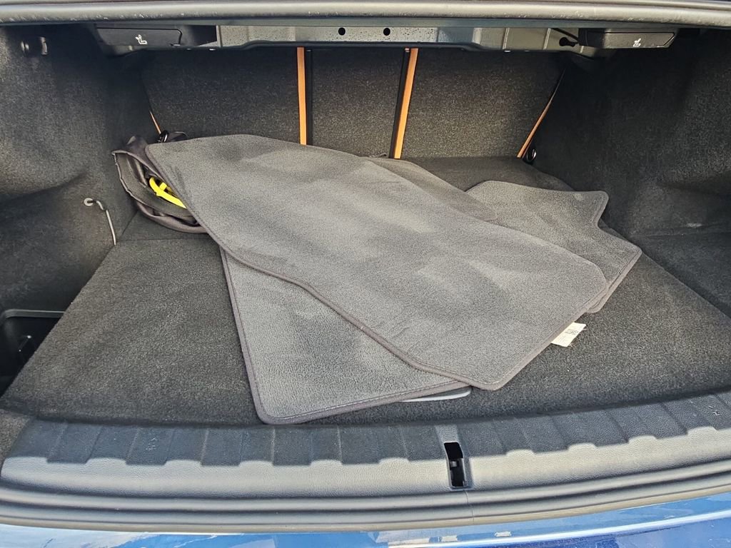 Used 2022 BMW 330e xDrive 330e xDrive w/ Premium Package image 17