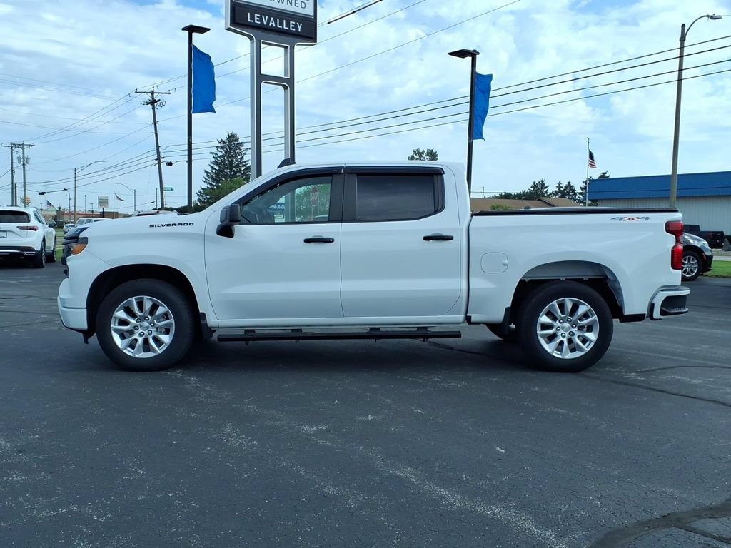 Used 2023 Chevrolet Silverado 1500 Custom w/ LPO, Dark Essentials Package AWD/4WD image 10