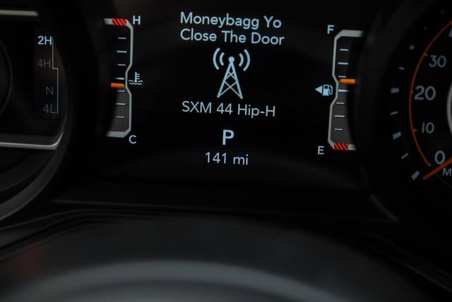 Used 2025 Jeep Gladiator Rubicon w/ Safety Group AWD/4WD image 60