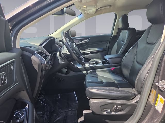 Used 2019 Ford Edge Titanium AWD/4WD image 10