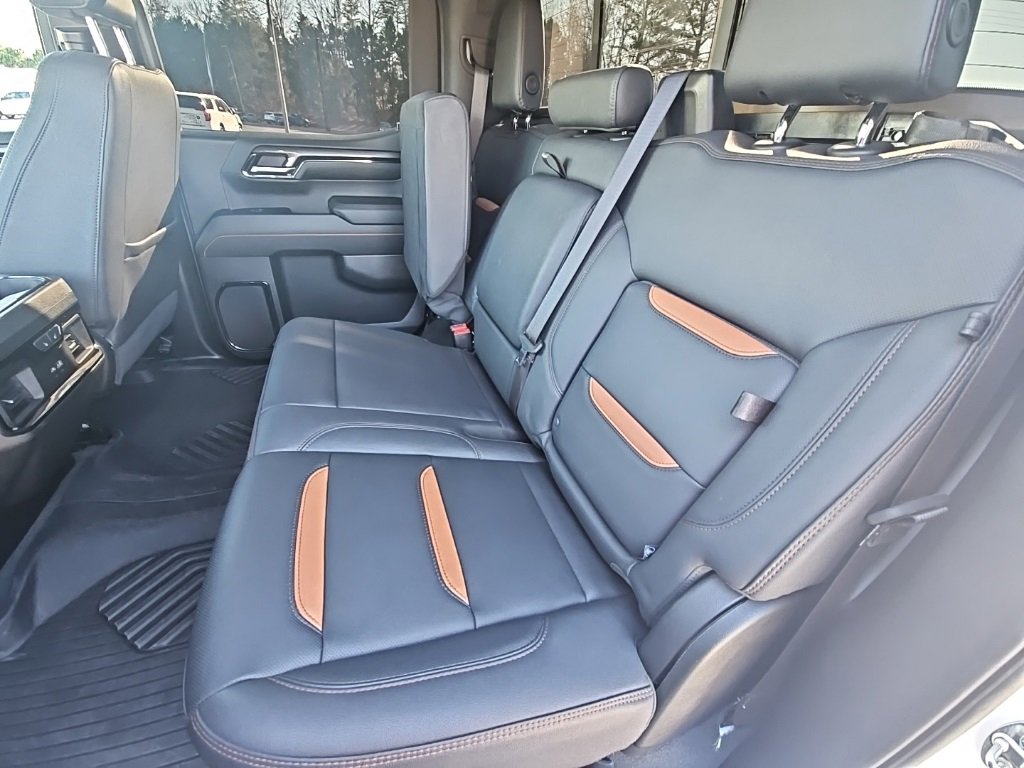 Used 2024 GMC Sierra 1500 AT4 w/ AT4 Preferred Package image 13