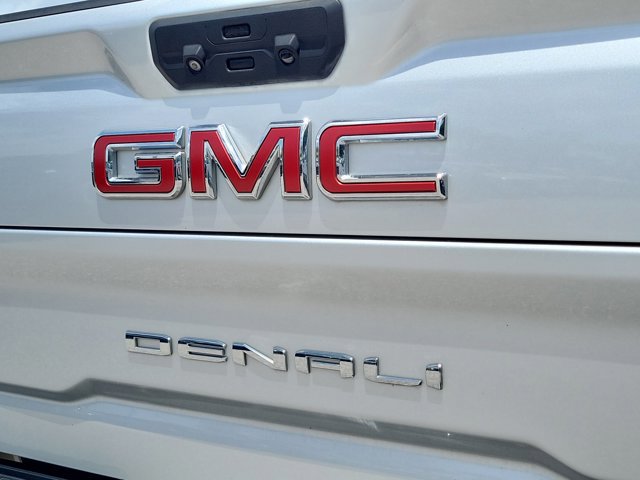 Used 2022 GMC Sierra 3500 Denali w/ Denali Ultimate Package image 8