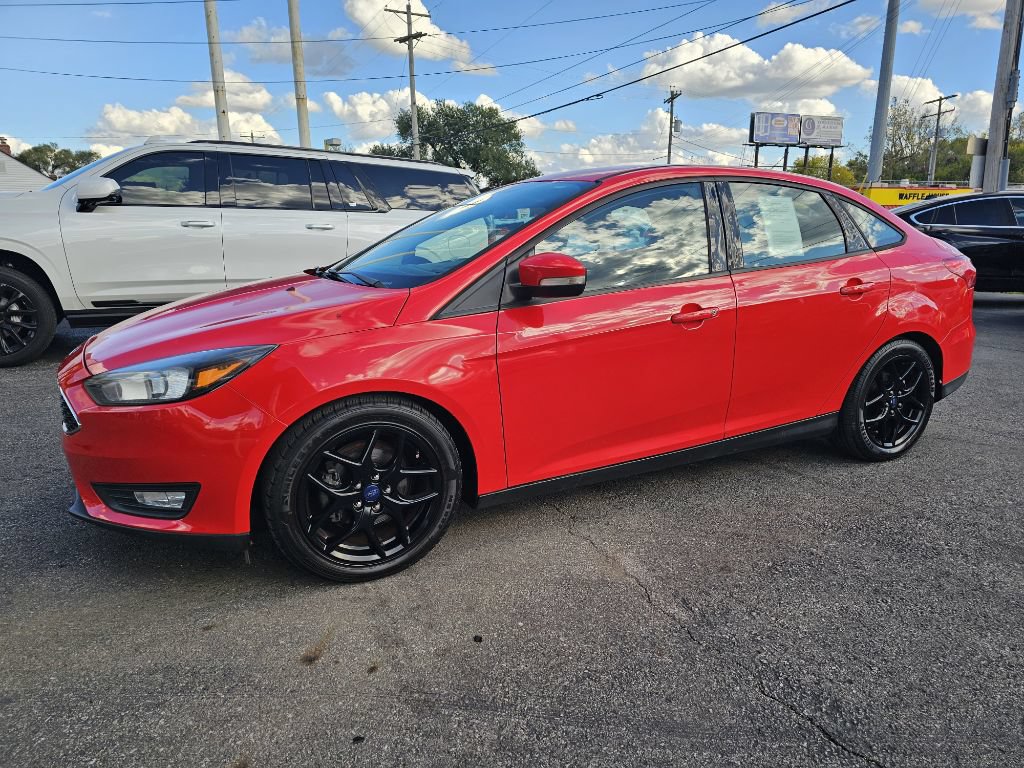 Used 2016 Ford Focus SE w/ Equipment Group 201A FWD image 11