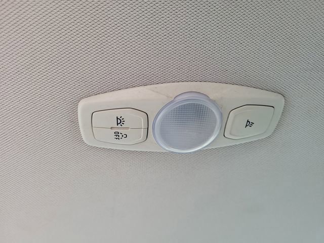 Used 2014 Ford Focus SE image 30