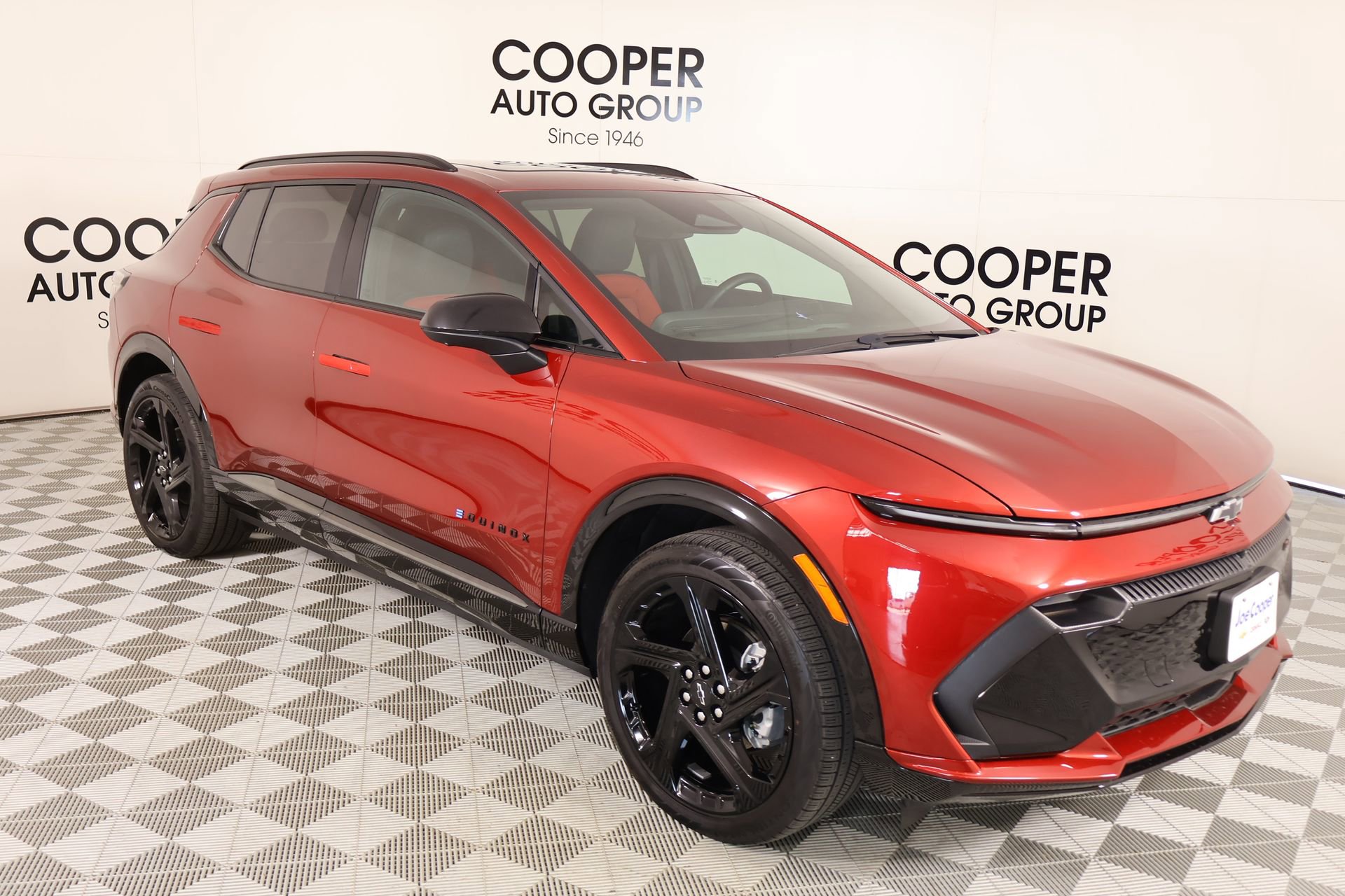 Used 2025 Chevrolet Equinox EV RS image 1