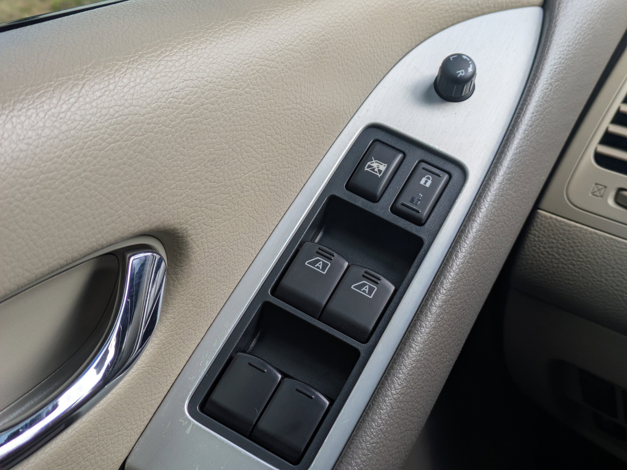 Used 2013 Nissan Murano SV image 23