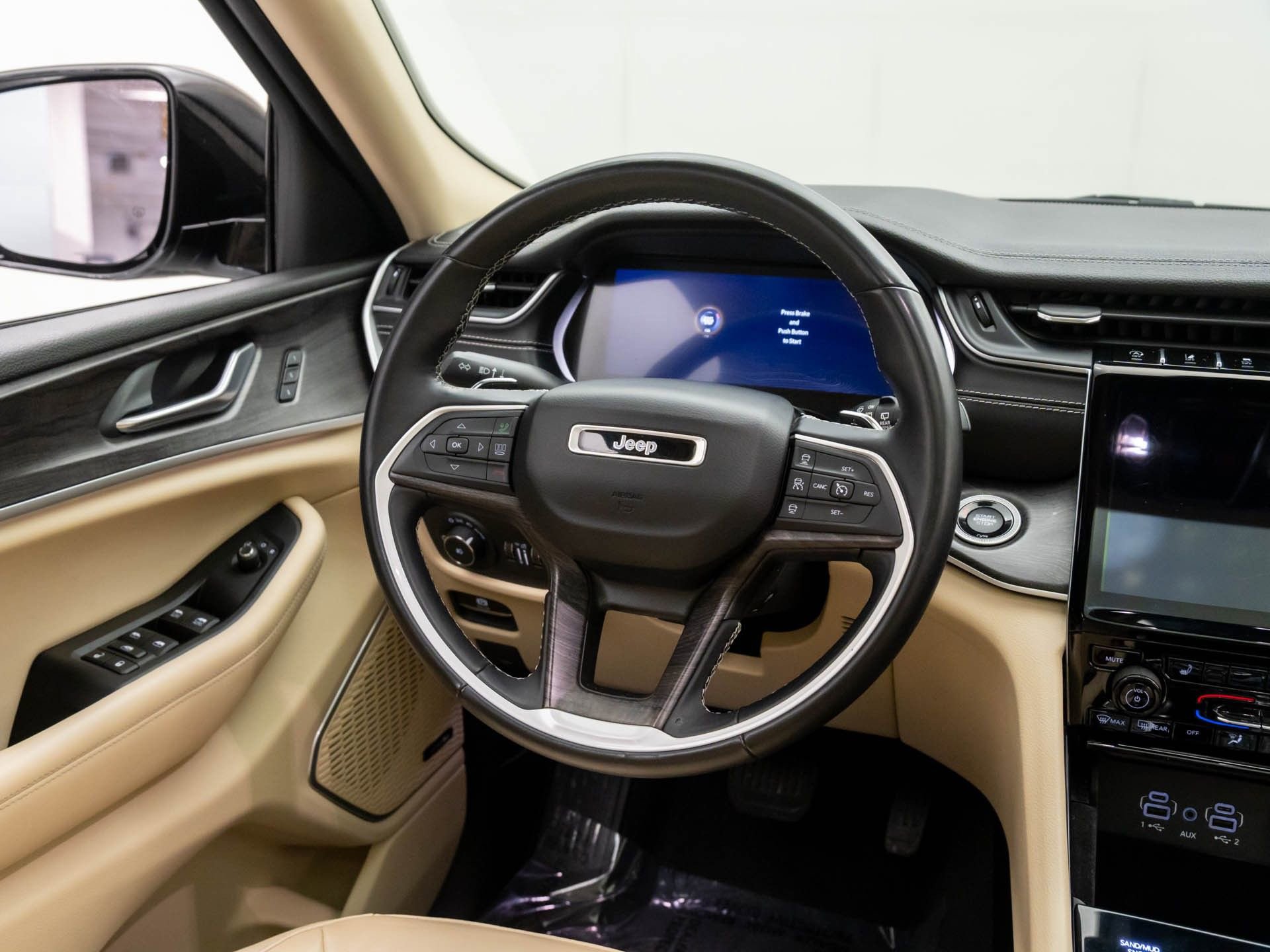 Used 2021 Jeep Grand Cherokee L Limited w/ Trailer Tow Group (B) image 12