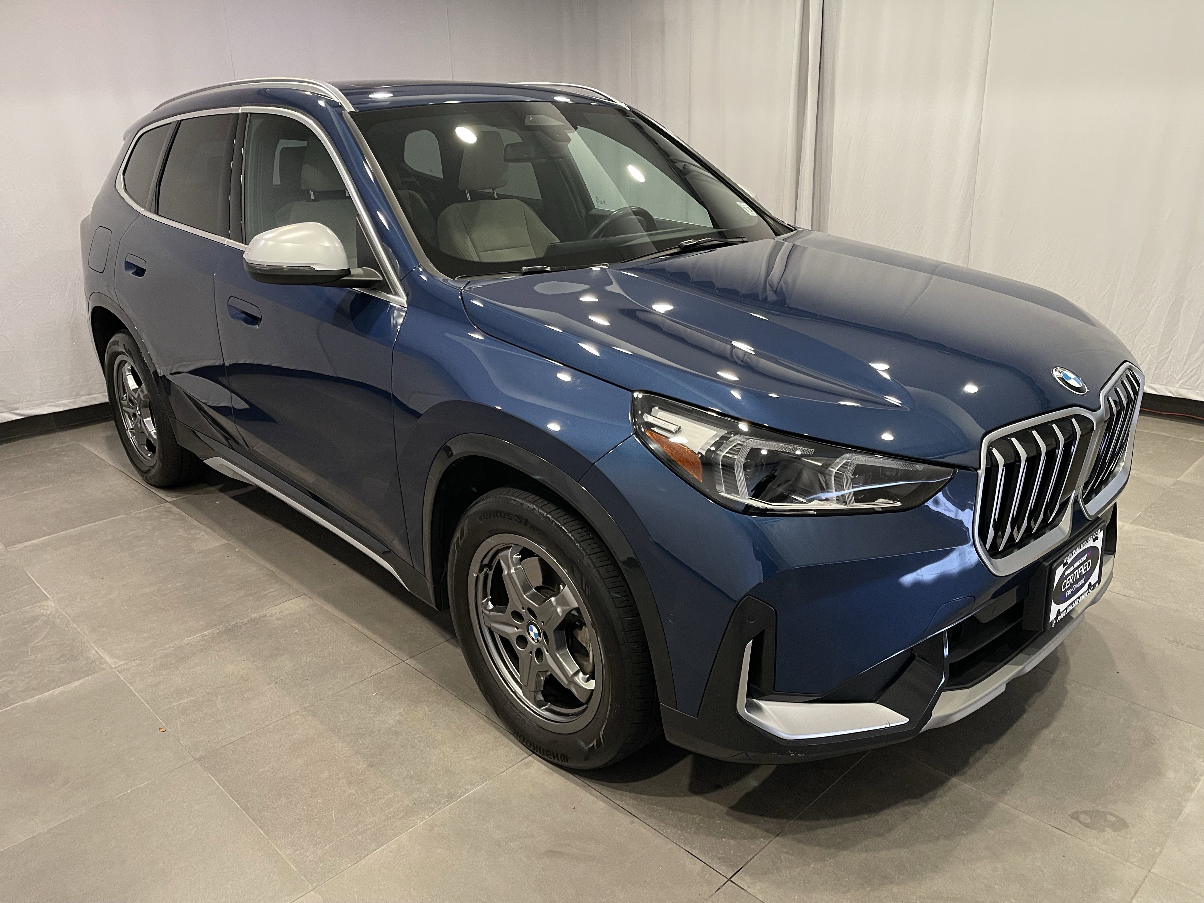 Certified 2023 BMW X1 xDrive28i w/ Convenience Package AWD/4WD image 3