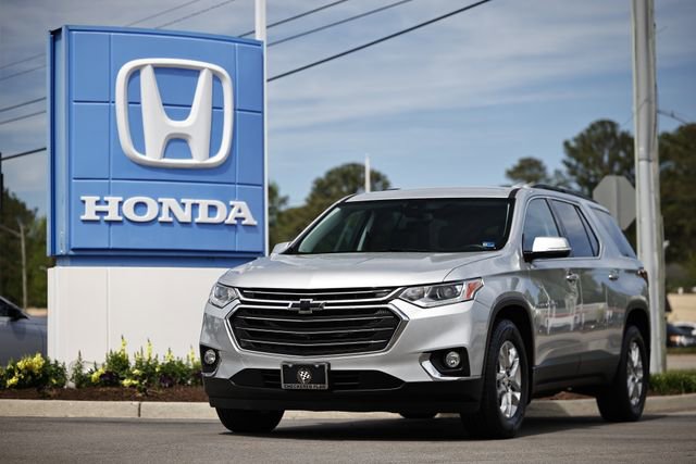 Used 2020 Chevrolet Traverse LT w/ Driver Confidence II Package