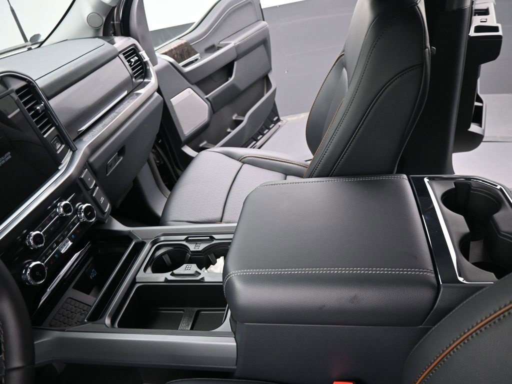 New 2026 Ford F350 Lariat w/ Chrome Package image 7