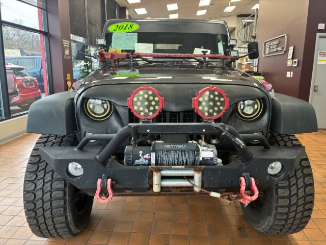 Used 2018 Jeep Wrangler Unlimited Sport w/ Connectivity Group AWD/4WD image 2