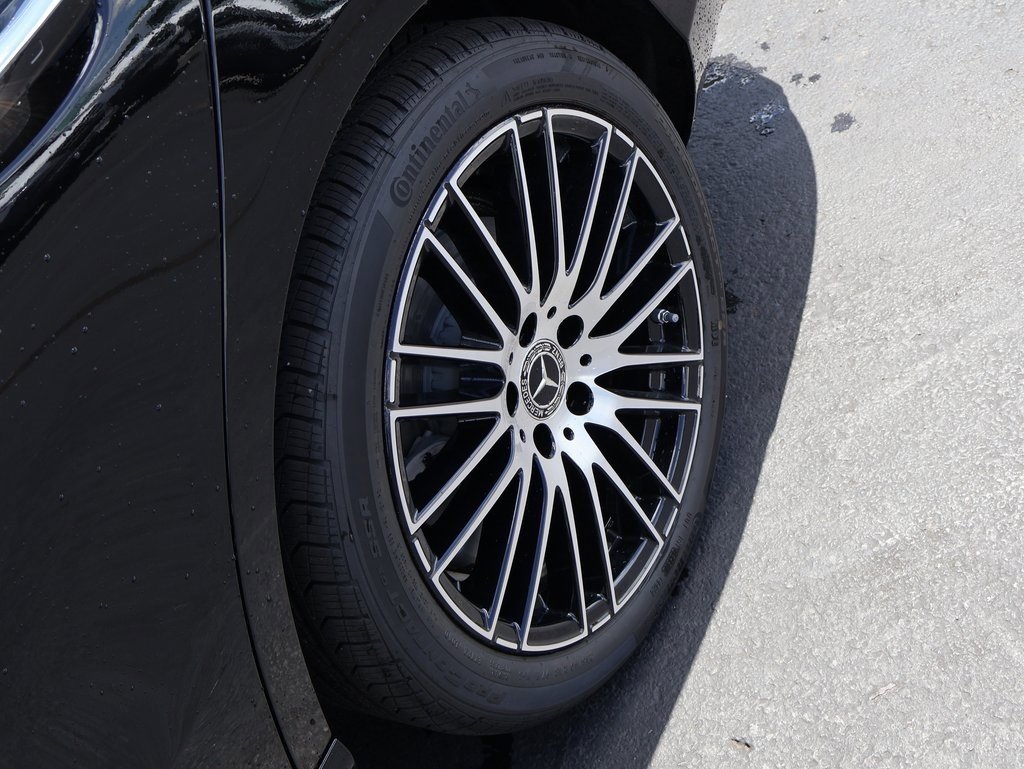 Certified 2025 Mercedes-Benz C 300 4MATIC Sedan image 39