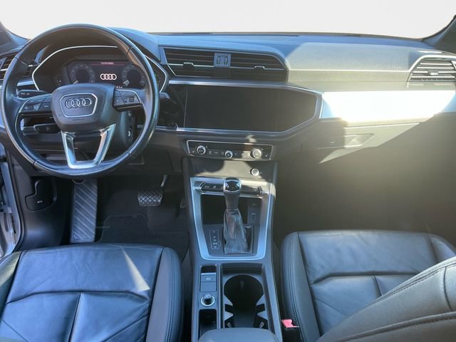 Used 2020 Audi Q3 2.0T Premium image 11